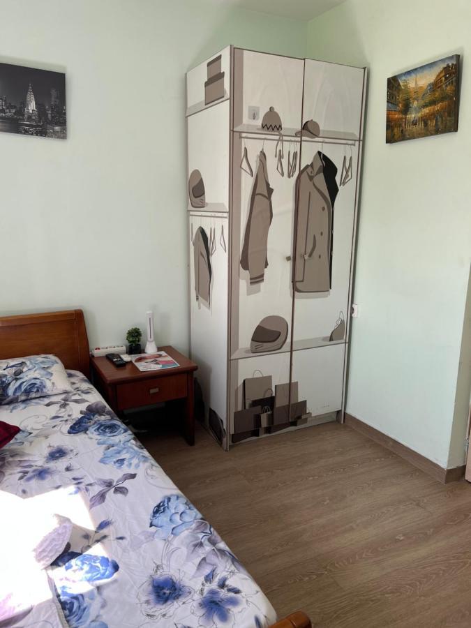 Private Rooms With A Beautiful Veranda Heraklion  Exterior photo