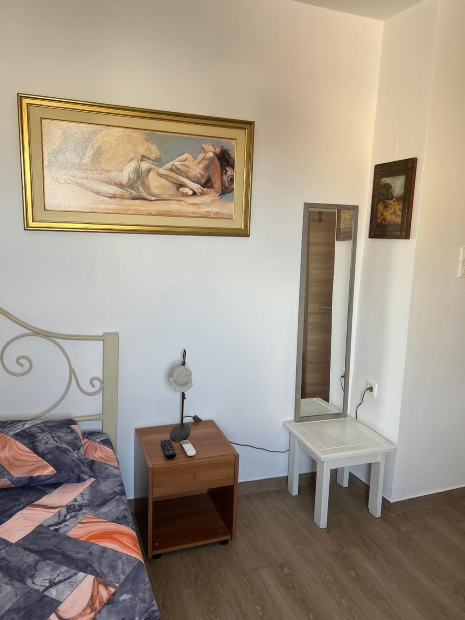 Private Rooms With A Beautiful Veranda Heraklion  Exterior photo
