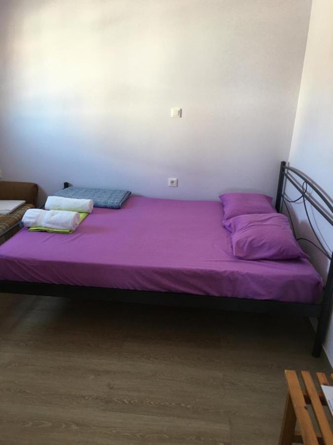Private Rooms With A Beautiful Veranda Heraklion  Exterior photo